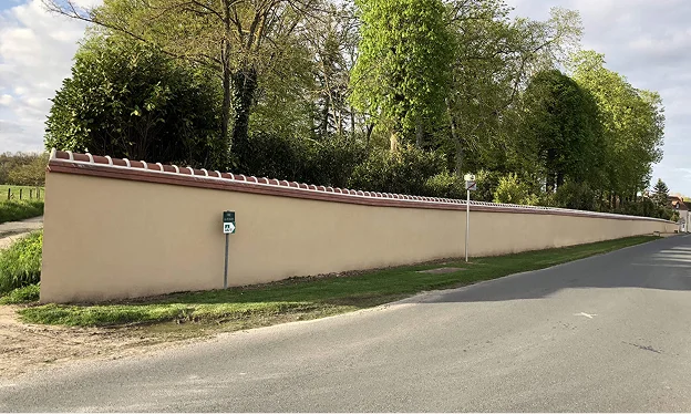 creation d'un mur de cloture enduit à Saint-Maur près de Châteauroux dans l'Indre 36